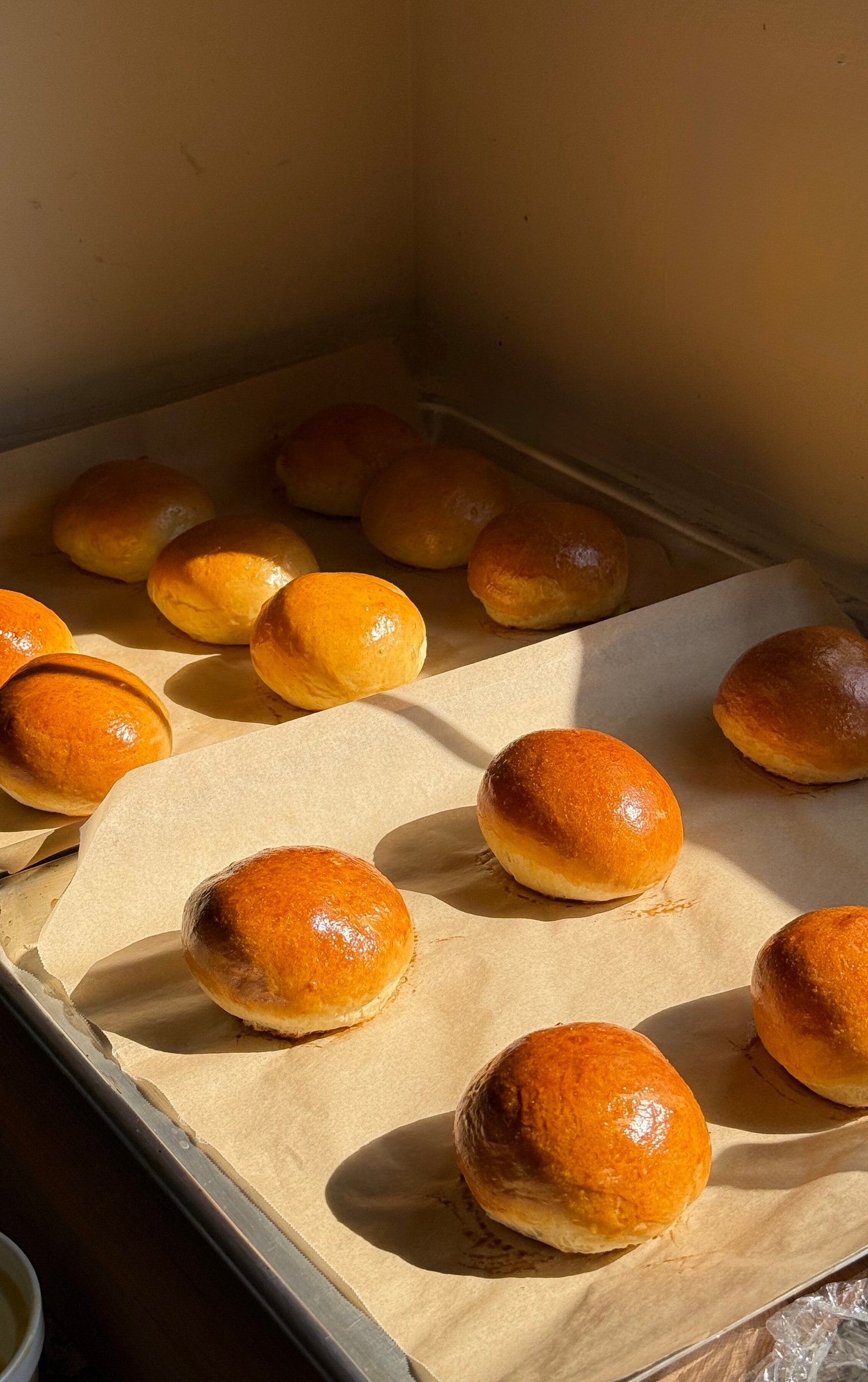 perfectly golden brioche buns